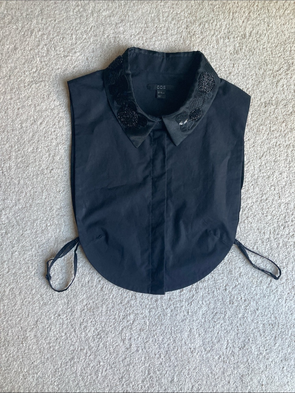 cos collar with beaded and embroidered collar - Picture 6 of 17